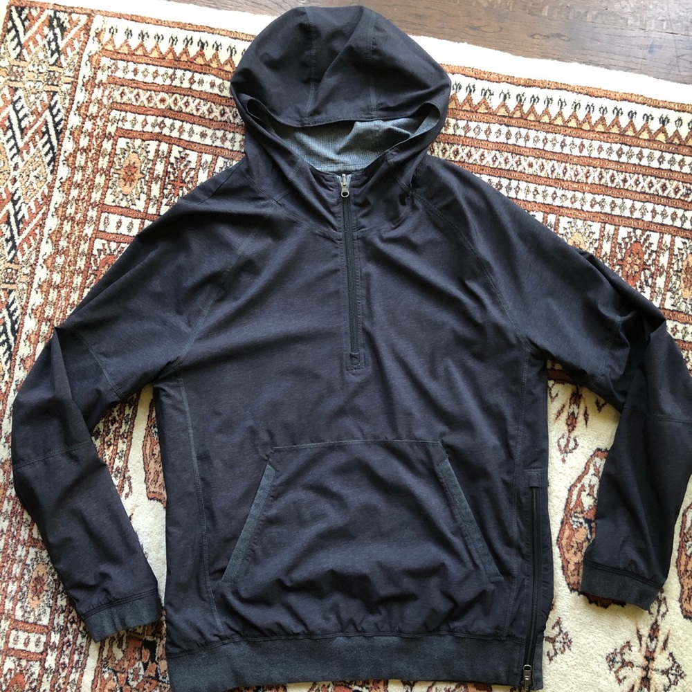 Lululemon Men’s fully reversible pullover jacket